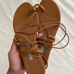 Emme Parsons Susan Sandal